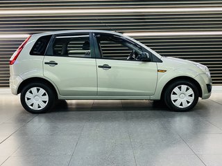 2013 Ford Figo 1.4 AMBIENTE - photo 1