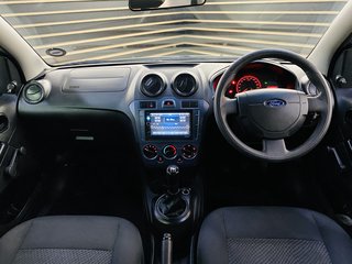 2013 Ford Figo 1.4 AMBIENTE - photo 5