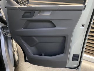 2022 Volkswagen T6 1 KOMBI 2.0TDi DSG 110KW TRENDLINE - photo 2
