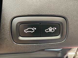 2020 Volvo XC 60 D5 R-DESIGN GEARTRONIC AWD - photo 1