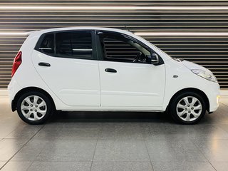 2013 Hyundai i10 1.1 GLS/MOTION - photo 1