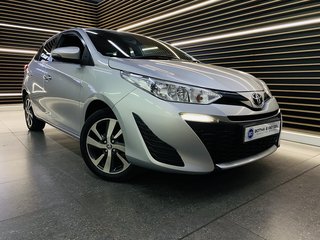 2019 Toyota Yaris 1.5 Xs 5Dr - photo 2