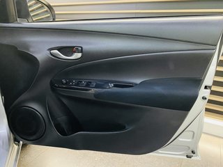 2019 Toyota Yaris 1.5 Xs 5Dr - photo 3