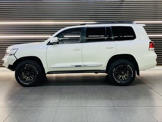 2018 Toyota Land Cruiser 200 V8 4.5D VX-R A/T - photo 5