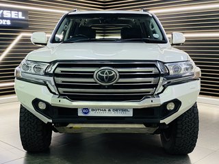2018 Toyota Land Cruiser 200 V8 4.5D VX-R A/T - photo 2