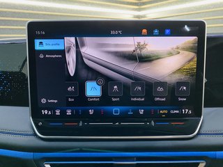 2025 Volkswagen Tiguan 2.0 TSI R-LINE 4MOTION DSG - photo 15