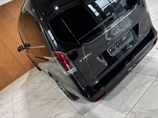2026 Mercedes-Benz V300d Exclusive - photo 14