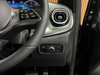 2026 Mercedes-Benz V300d Exclusive - photo 6
