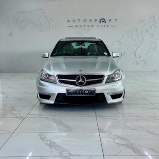 2012 Mercedes-Benz C63 AMG - photo 2