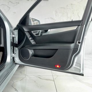 2012 Mercedes-Benz C63 AMG - photo 10