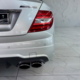 2012 Mercedes-Benz C63 AMG - photo 14