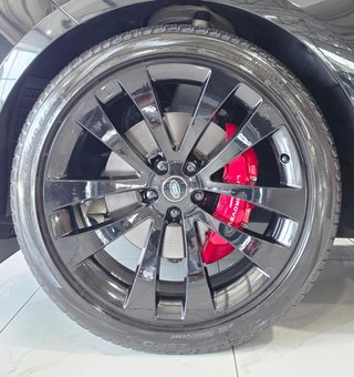 2023 Land Rover D350 First Edition - photo 10