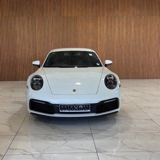 2020 Porsche Carrera Coupe - photo 2