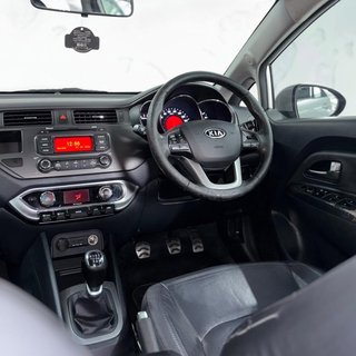 2012 Kia hatch 1.4 Tec - photo 6