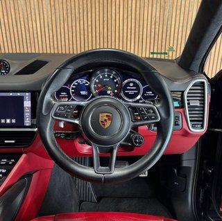 2021 Porsche GTS Coupe - photo 7
