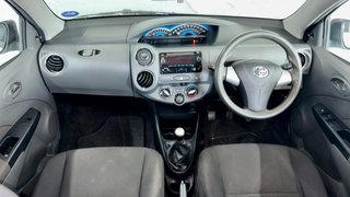2017 Toyota Hatch 1.5 Xs - photo 9