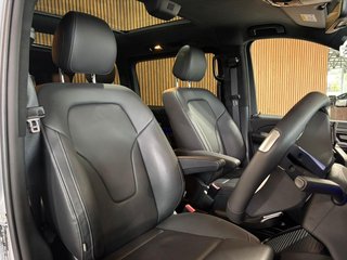 2026 Mercedes-Benz V300d Exclusive - photo 4