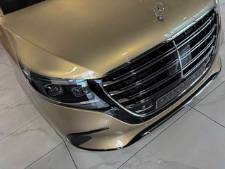 2026 Mercedes-Benz V300d Exclusive - photo 3