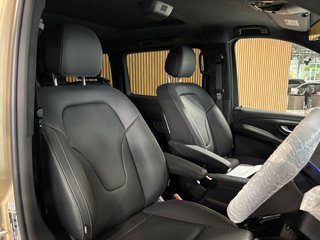 2026 Mercedes-Benz V300d Exclusive - photo 4