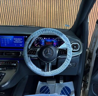 2026 Mercedes-Benz V300d Exclusive - photo 7