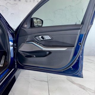 2025 BMW Competition M xDrive - photo 16