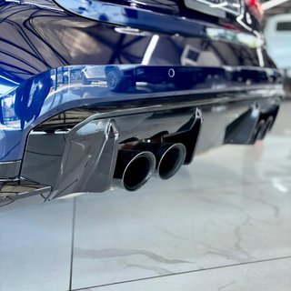 2025 BMW Competition M xDrive - photo 5