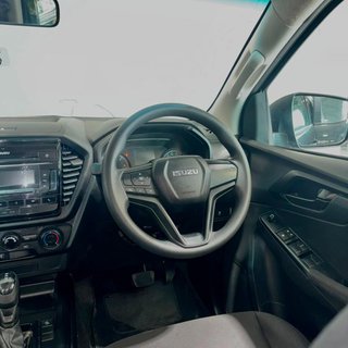 2023 Isuzu 1.9TD Double Cab L Auto - photo 6