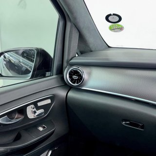 2023 Mercedes-Benz V300d Exclusive AMG Line - photo 1