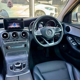 2018 Mercedes-Benz C200 AMG Line Auto - photo 7