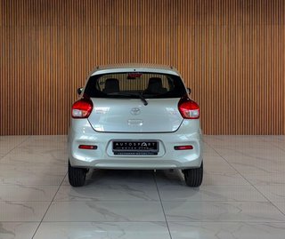 2023 Toyota Vitz 1.0 XR AMT - photo 10