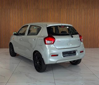2023 Toyota Vitz 1.0 XR AMT - photo 11