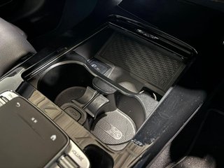 2020 Mercedes-Benz A200 Sedan AMG Line - photo 3