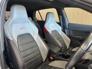 2024 Volkswagen GTI - photo 4