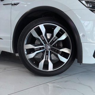 2019 Volkswagen Tiguan 2.0 TSI HIGHLINE 4MOT DSG - photo 3