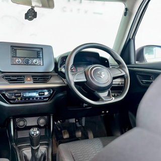 2025 Suzuki 1.2 GL - photo 6