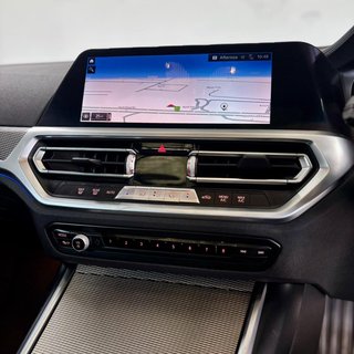 2019 BMW 320d M Sport - photo 2