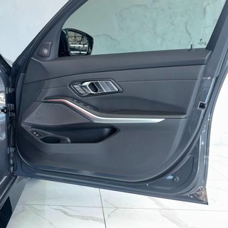 2025 BMW Competition M xDrive - photo 12