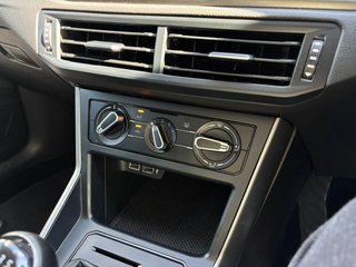 2019 Volkswagen Hatch 1.0TSI Comfortline R-Line - photo 2