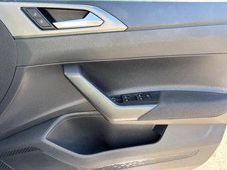 2019 Volkswagen Hatch 1.0TSI Comfortline R-Line - photo 5