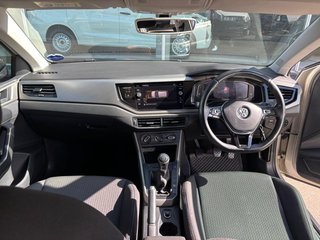 2019 Volkswagen Hatch 1.0TSI Comfortline R-Line - photo 8