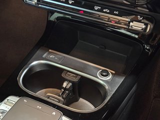 2020 Mercedes-Benz A200 Sedan AMG Line - photo 3