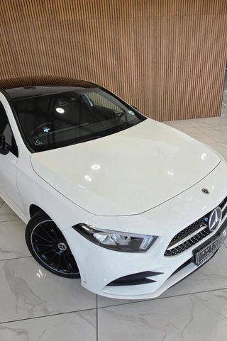 2019 Mercedes-Benz A-Class A200 (4DR) - photo 3