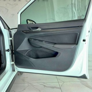 2024 Volkswagen GTI - photo 9