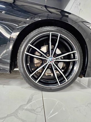 2023 BMW 320d M Sport - photo 3