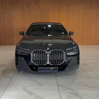 2024 BMW 740i M Sport - photo 2
