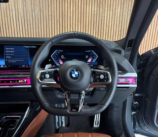 2024 BMW 740i M Sport - photo 8