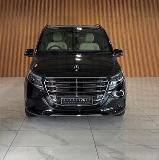 2026 Mercedes-Benz V300d Exclusive - photo 2