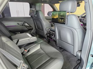2023 Land Rover D350 Dynamic HSE - photo 1