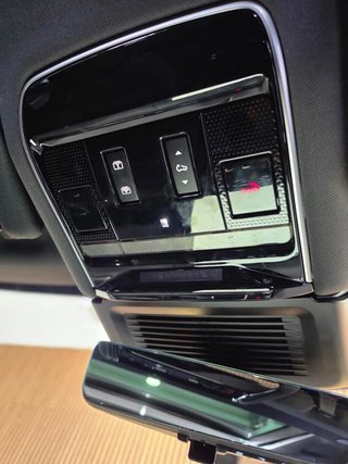 2023 Land Rover D350 Dynamic HSE - photo 4