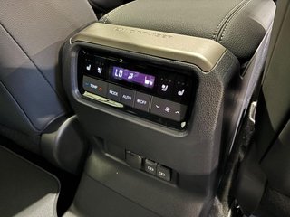 2025 Toyota 2.8GD VX-R - photo 11